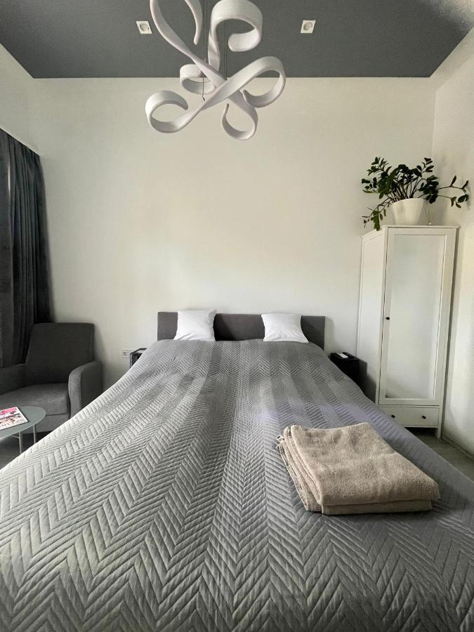 Remeny Apartman Szeged Buitenkant foto