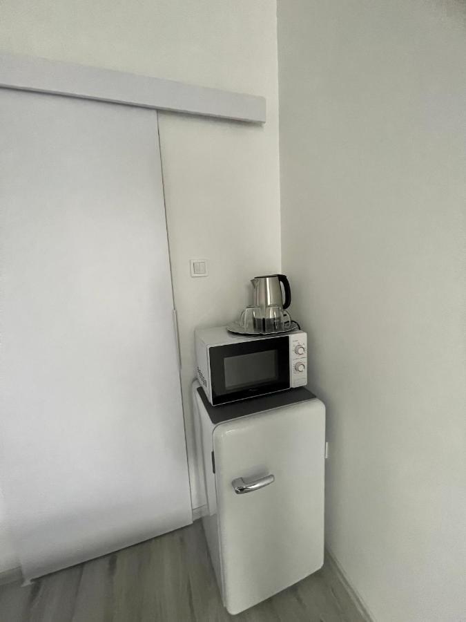 Remeny Apartman Szeged Buitenkant foto